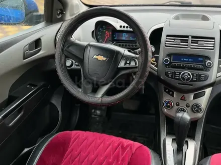 Chevrolet Aveo 2012 года за 3 900 000 тг. в Караганда – фото 4