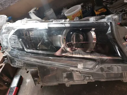 Фара правая LED TOYOTA LAND CRUISER PRADO 150 за 90 000 тг. в Актобе – фото 4