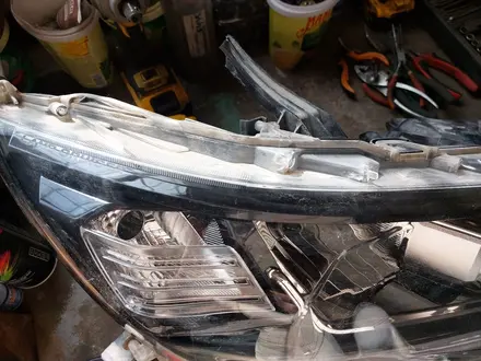 Фара правая LED TOYOTA LAND CRUISER PRADO 150 за 90 000 тг. в Актобе – фото 8