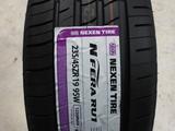 235/45r19 Nexen Nfera RU1 за 49 000 тг. в Астана – фото 2