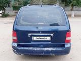 Kia Carnival 2001 года за 1 300 000 тг. в Кызылорда – фото 3