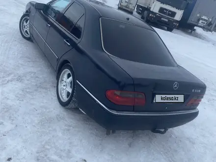 Mercedes-Benz E 280 1998 года за 2 220 000 тг. в Караганда