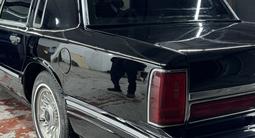 Lincoln Town Car 1996 года за 5 300 000 тг. в Астана – фото 2