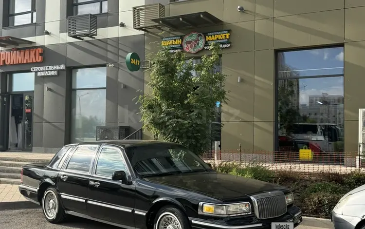 Lincoln Town Car 1996 года за 5 300 000 тг. в Астана