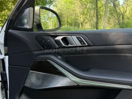 BMW X7 2025 года за 68 500 000 тг. в Астана – фото 13