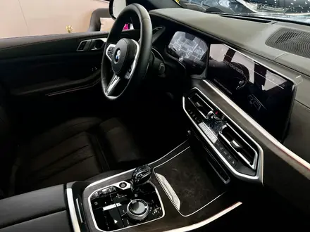 BMW X5 XDrive 40i 2021 года за 64 500 000 тг. в Усть-Каменогорск – фото 15