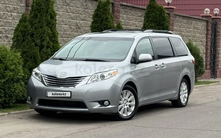 Toyota Sienna 2015 года за 13 800 000 тг. в Алматы