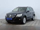 Volkswagen Tiguan 2008 года за 3 990 000 тг. в Астана