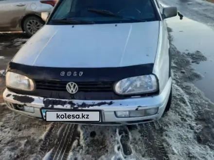 Volkswagen Golf 1995 года за 850 000 тг. в Астана – фото 2