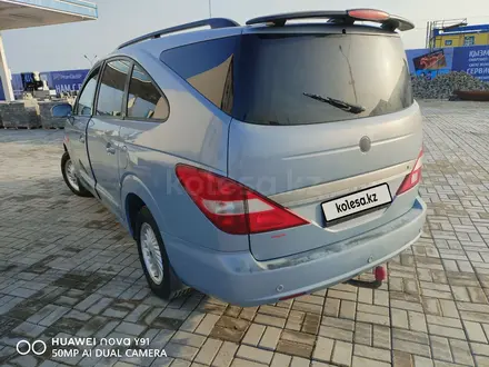 SsangYong Rodius 2005 года за 2 600 000 тг. в Атырау – фото 8