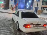 Mercedes-Benz E 200 1994 года за 700 000 тг. в Караганда – фото 3