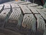Зимние шины с дисками за 300 000 тг. в Петропавловск – фото 4
