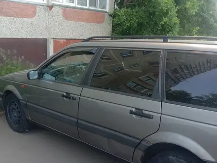 Volkswagen Passat 1993 года за 1 400 000 тг. в Петропавловск – фото 2