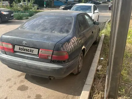 Toyota Carina E 1995 года за 700 000 тг. в Усть-Каменогорск