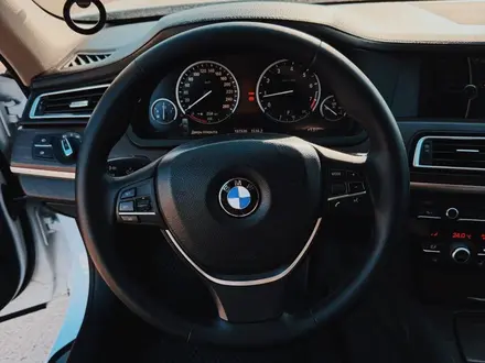 BMW 750 2011 года за 12 000 000 тг. в Алматы – фото 7