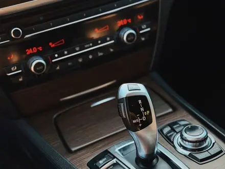 BMW 750 2011 года за 12 000 000 тг. в Алматы – фото 8