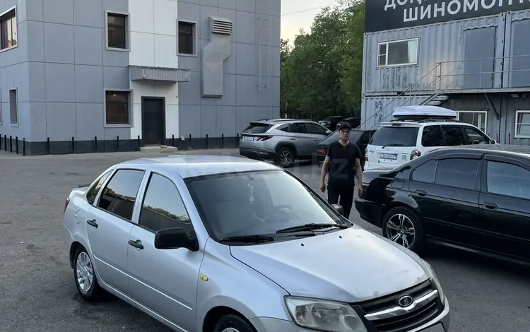 ВАЗ (Lada) Granta 2190 2012 годаүшін2 350 000 тг. в Астана