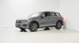 Volkswagen Touareg 2022 годаfor28 930 000 тг. в Алматы