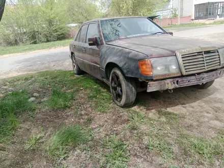 Mercedes-Benz E 260 1991 года за 1 000 000 тг. в Астана – фото 2