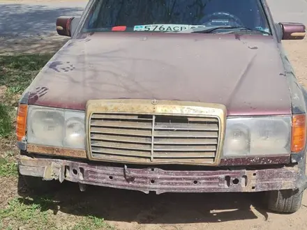 Mercedes-Benz E 260 1991 года за 1 000 000 тг. в Астана