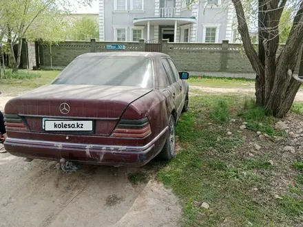 Mercedes-Benz E 260 1991 года за 1 000 000 тг. в Астана – фото 3