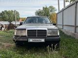 Mercedes-Benz E 260 1990 года за 1 200 000 тг. в Усть-Каменогорск – фото 2
