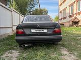 Mercedes-Benz E 260 1990 года за 1 200 000 тг. в Усть-Каменогорск