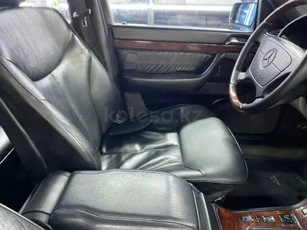 Mercedes-Benz S 320 1998 года за 5 100 000 тг. в Алматы – фото 17