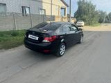 Hyundai Solaris 2012 года за 4 300 000 тг. в Павлодар – фото 2