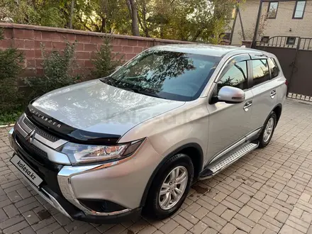 Mitsubishi Outlander 2020 года за 11 000 000 тг. в Астана – фото 13