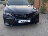 Toyota Camry 2018 годаүшін12 000 000 тг. в Актобе