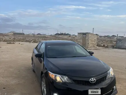 Toyota Camry 2013 года за 6 000 000 тг. в Актау – фото 2