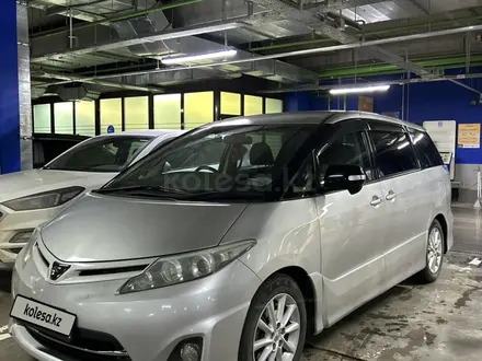 Toyota Estima 2009 года за 5 800 000 тг. в Караганда