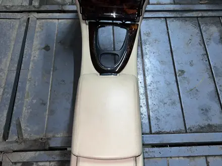 Центральная консоль Подлокотник для Jaguar за 25 000 тг. в Шымкент – фото 3