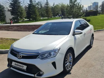 Toyota Camry 2016 года за 13 300 000 тг. в Алматы – фото 9