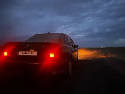 Mercedes-Benz E 260 1991 годаүшін1 800 000 тг. в Астана – фото 8