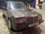 Mercedes-Benz E 230 1992 года за 1 500 000 тг. в Астана – фото 2