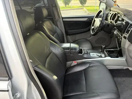 Toyota 4Runner 2004 года за 10 200 000 тг. в Алматы – фото 16