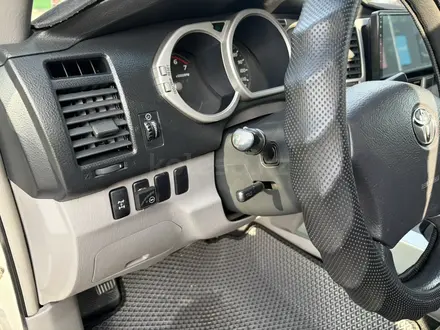 Toyota 4Runner 2004 года за 10 200 000 тг. в Алматы – фото 25
