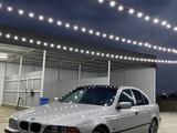 BMW 528 1999 годаүшін4 000 000 тг. в Актау