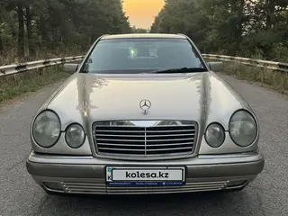 Mercedes-Benz E 280