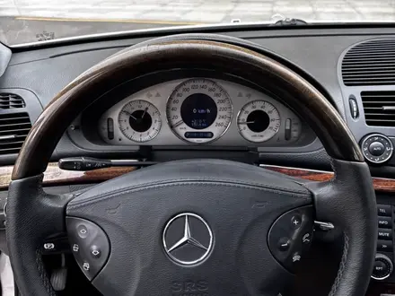 Mercedes-Benz E 320 2002 года за 5 300 000 тг. в Алматы – фото 15