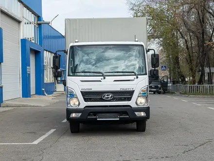 Hyundai  Mighty EX9 (Изотермический фургон, «Стандарт» Т80) 2024 года за 28 700 000 тг. в Актау
