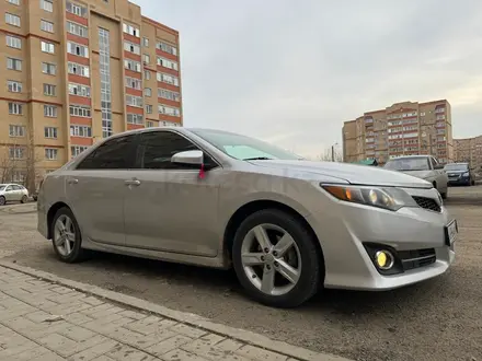 Toyota Camry 2013 года за 8 600 000 тг. в Актобе – фото 16