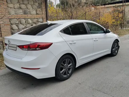 Hyundai Elantra 2018 года за 4 500 000 тг. в Актобе