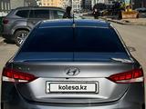 Hyundai Accent 2021 года за 9 300 000 тг. в Астана – фото 2