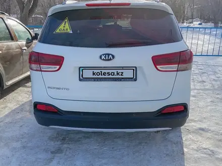 Kia Sorento 2017 года за 11 000 000 тг. в Уральск – фото 2