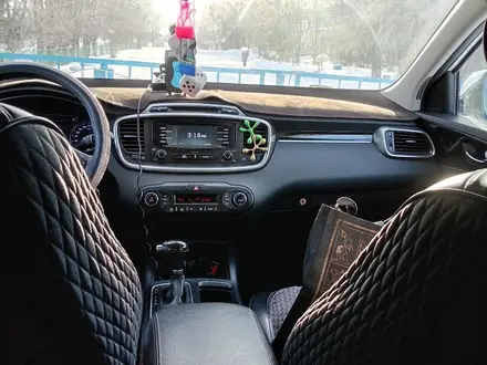 Kia Sorento 2017 года за 11 000 000 тг. в Уральск – фото 7