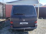 Volkswagen Caravelle 1997 годаүшін4 000 000 тг. в Костанай – фото 4