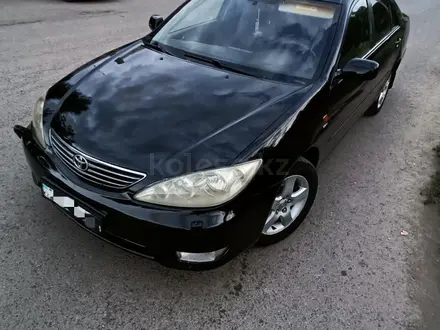 Toyota Camry 2005 года за 6 500 000 тг. в Уральск – фото 3